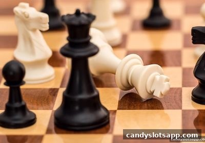 糖果派对电子游艺下载教你玩转棋牌:象限法破解国际象棋与斗地主的博弈密码