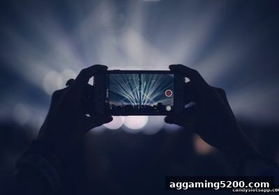 糖果派对电子游艺下载视角：足球直播市场演变与收益模式深度解析